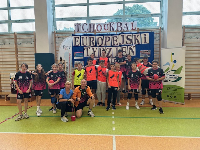 Promocja tchoukball w Szkole Podstawowej w Niwiskach