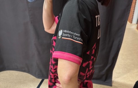 strój z logo Ministerstwa 